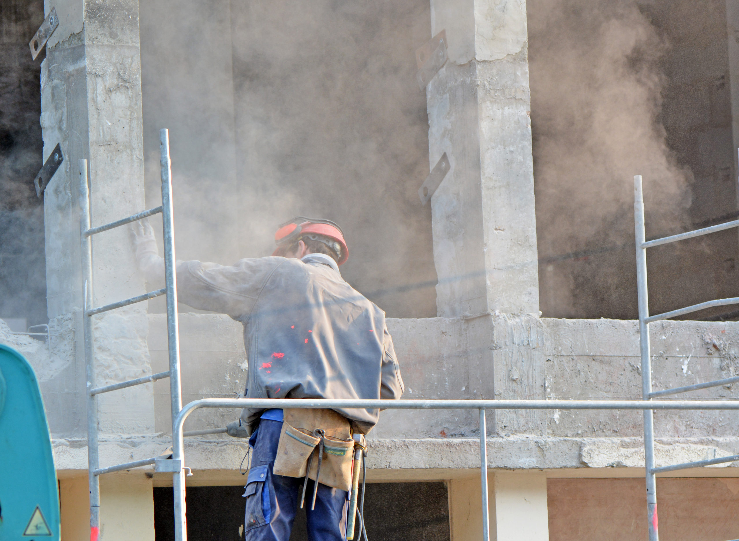 You are currently viewing OSHA Crystalline Silica Standards, Enforcement & Training